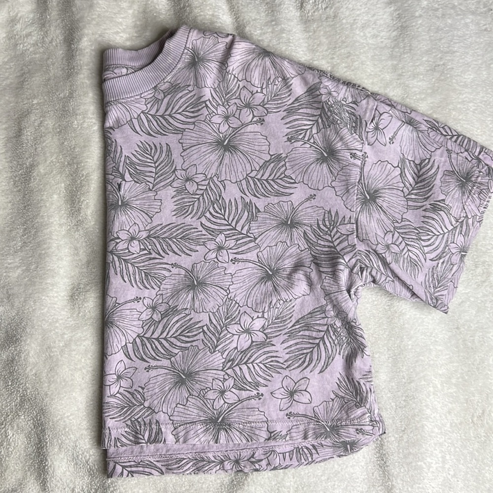 Cropped Roxy Tee - Picture 3 of 3
